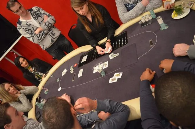 NULL | 2014/01 - Utrecht Poker Series - €770 NLHE FO Main Event 
